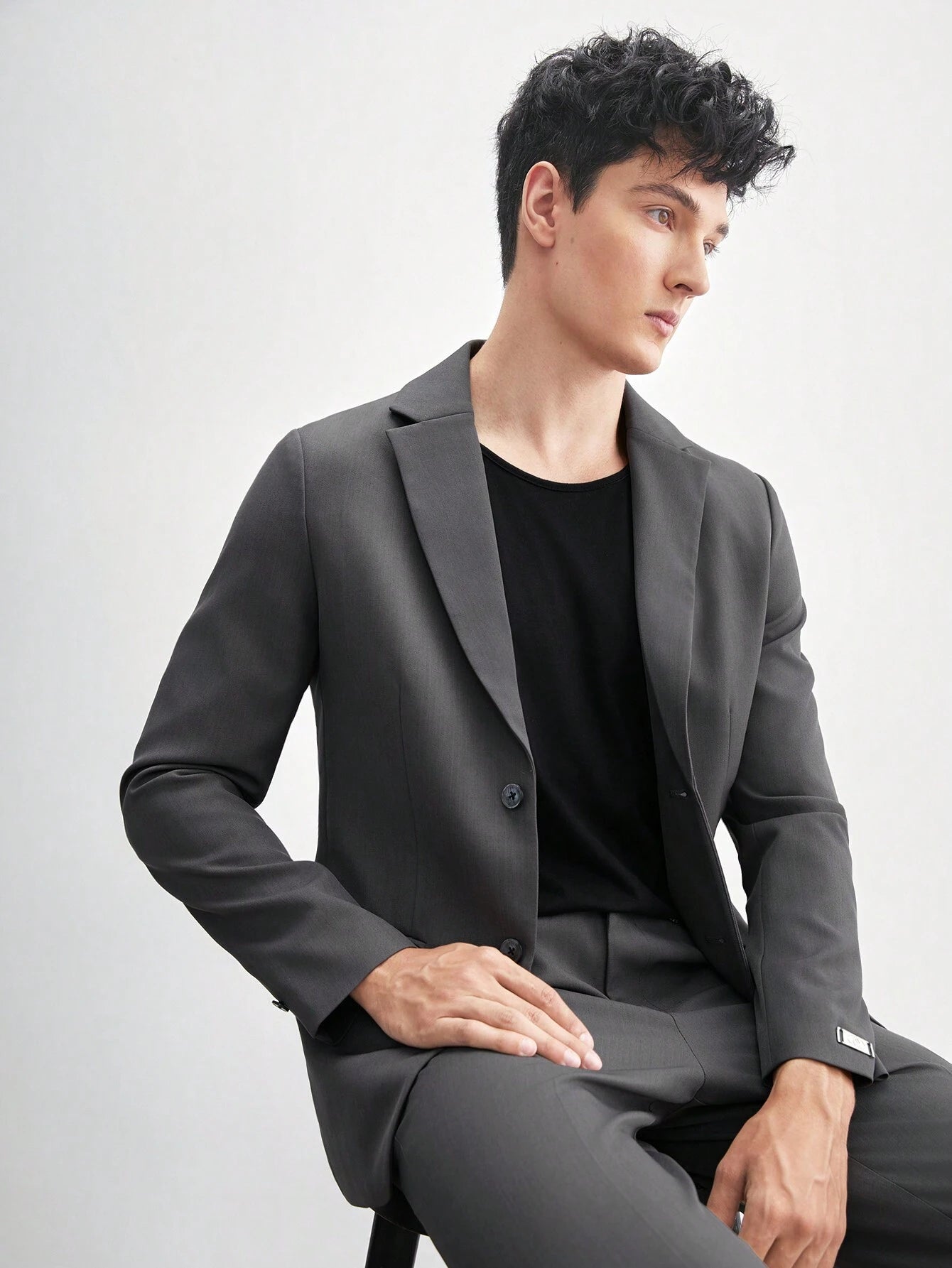 Sonder Blue 2Pcs Men'S Casual Slim Fit Woven Suit Set, Including Long Sleeve Suit Jacket and Mid-Waist Slim Fit Trousers. Ideal for Daily Wear in Spring and Summer.